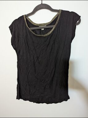 Smart Set Black Top with Gold Metallic Trim